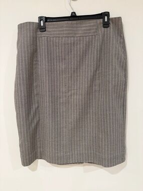 Worthington Gray Pinstripe Pencil Skirt